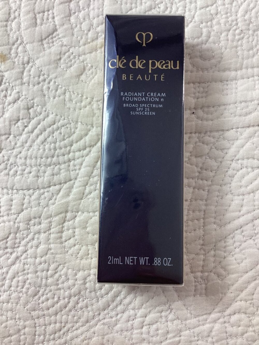 Clé De Peau Beauté Radiant Cream Foundation SPF 25*21mL*Broad Spectrum Sunscreen